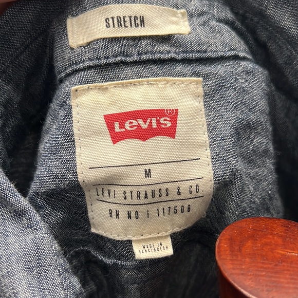 Levis Stretch button down long sleeve shirt - Picture 4 of 4